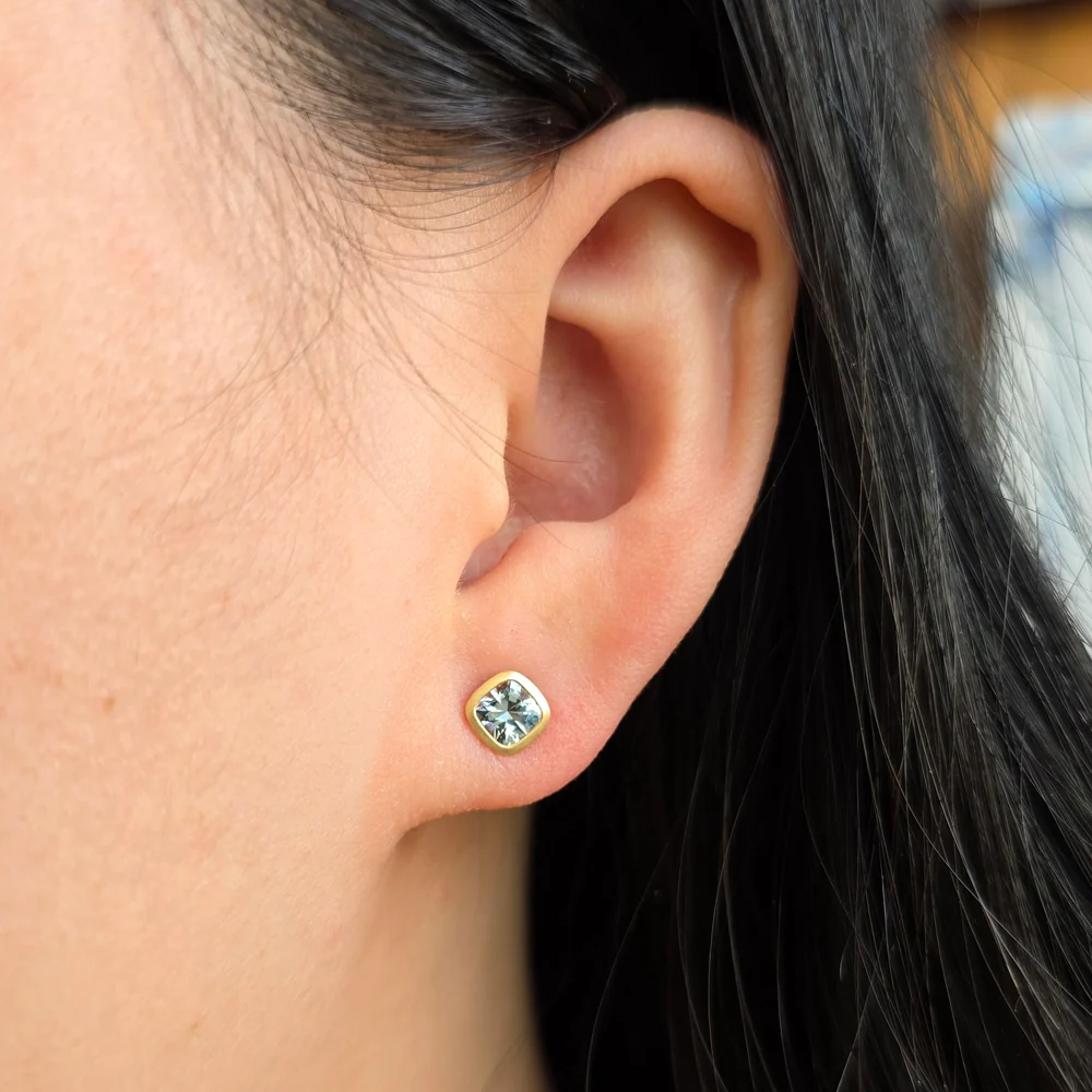 Aquamarine Stud Earrings in 18K Yellow Gold - "Mirror of Ice" - Image 2
