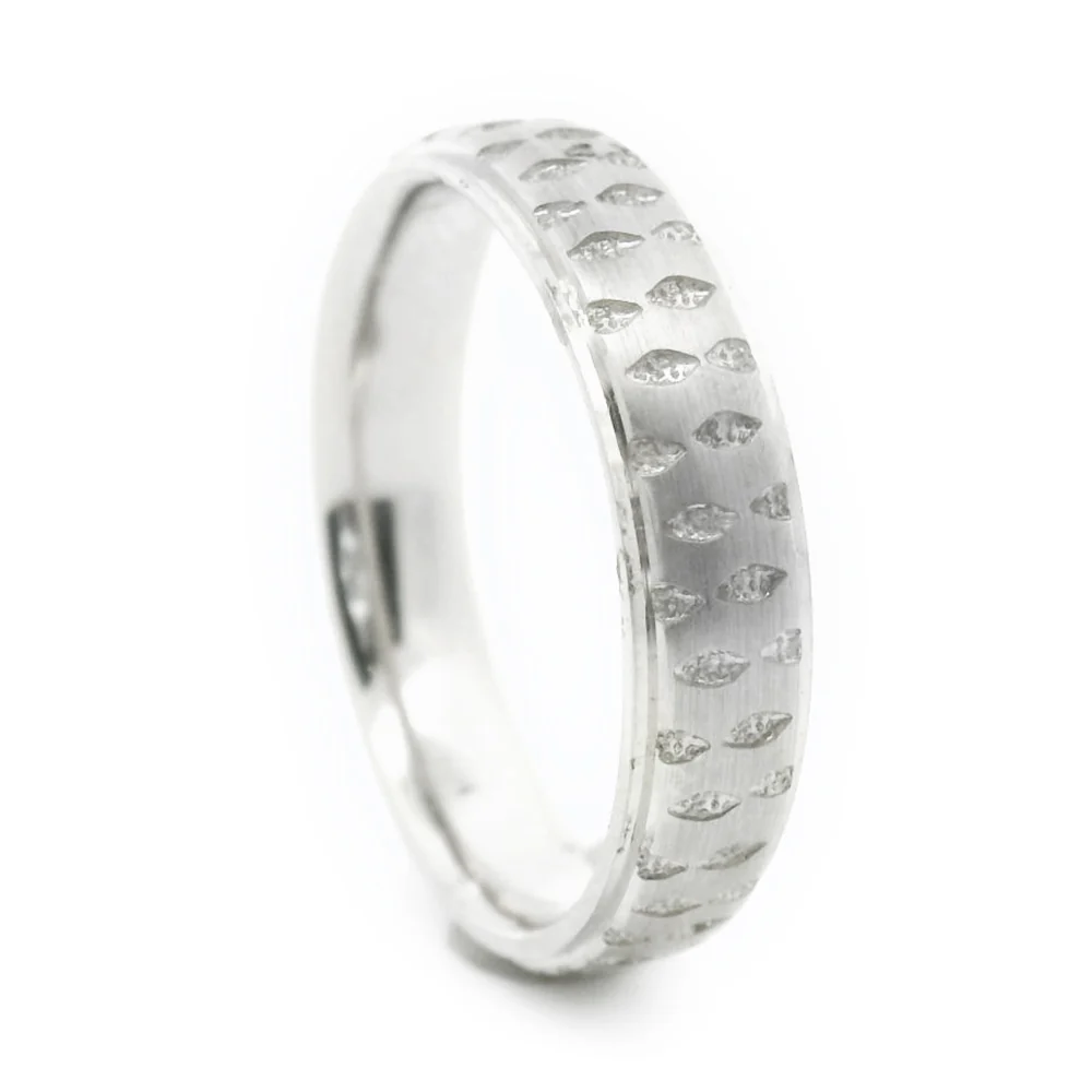 Sterling Silver Men's Band - "Footprints in the Snow" - Image 2