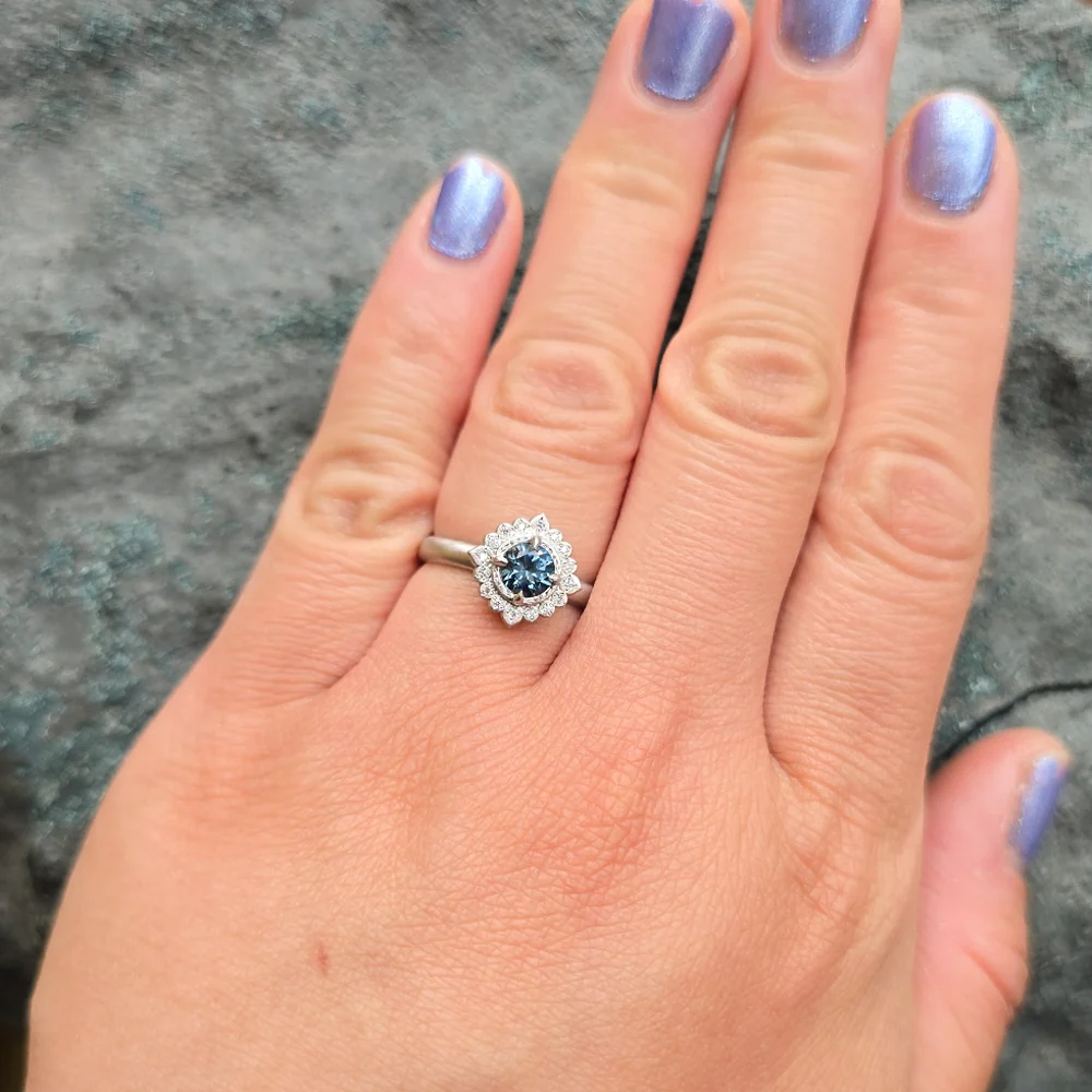 Montana Sapphire Platinum Ring "Flame" - Image 5
