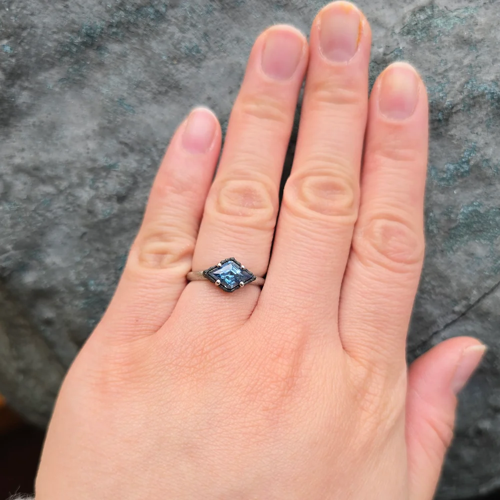 Montana Sapphire, Platinum & Cobalt Ring - "Scallop" - Image 4