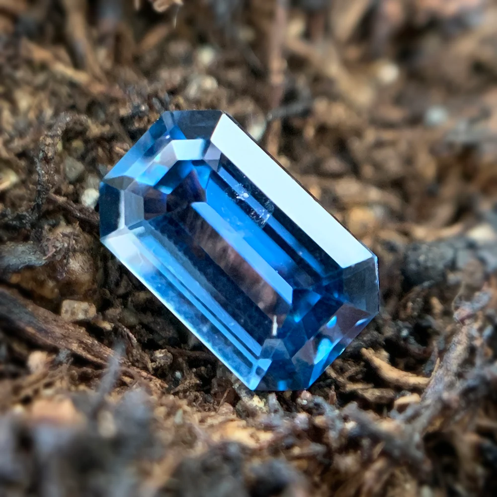 Yogo Sapphire, 0.59ct - "Yogo Glimpse" - Image 2